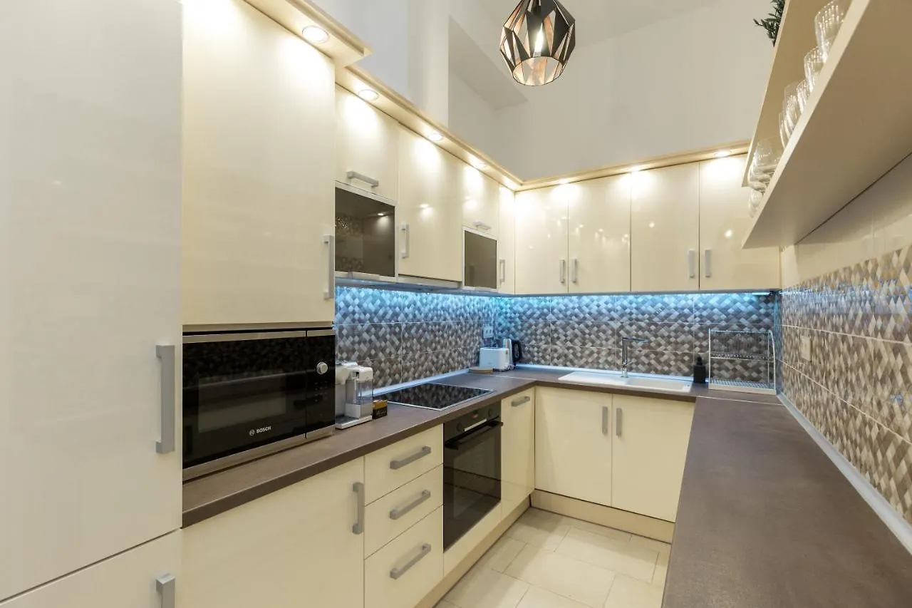 City Center Grand Luxury W 2Br/2Bt Budapest Apartment