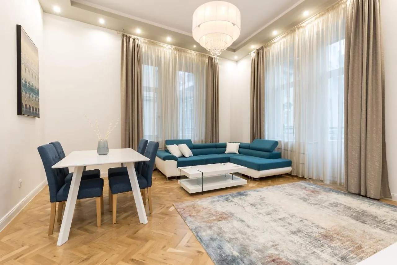 Apartment City Center Grand Luxury W 2Br/2Bt Budapest